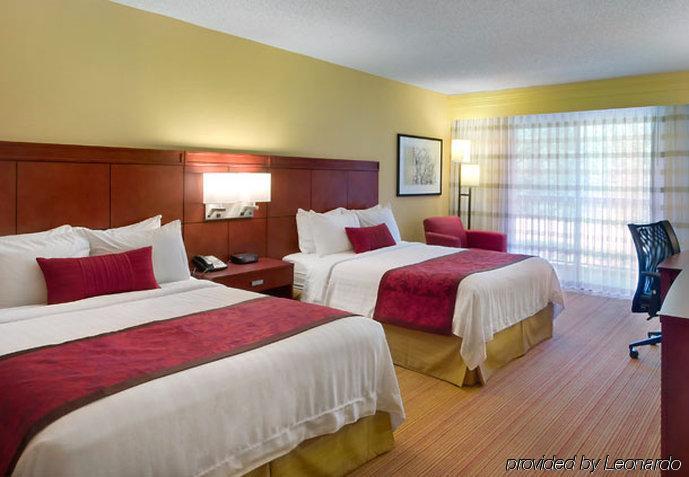 Courtyard By Marriott Richmond Airport Ξενοδοχείο Sandston Εξωτερικό φωτογραφία